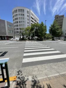 山谷堀公園と吉野通り沿いの街並み