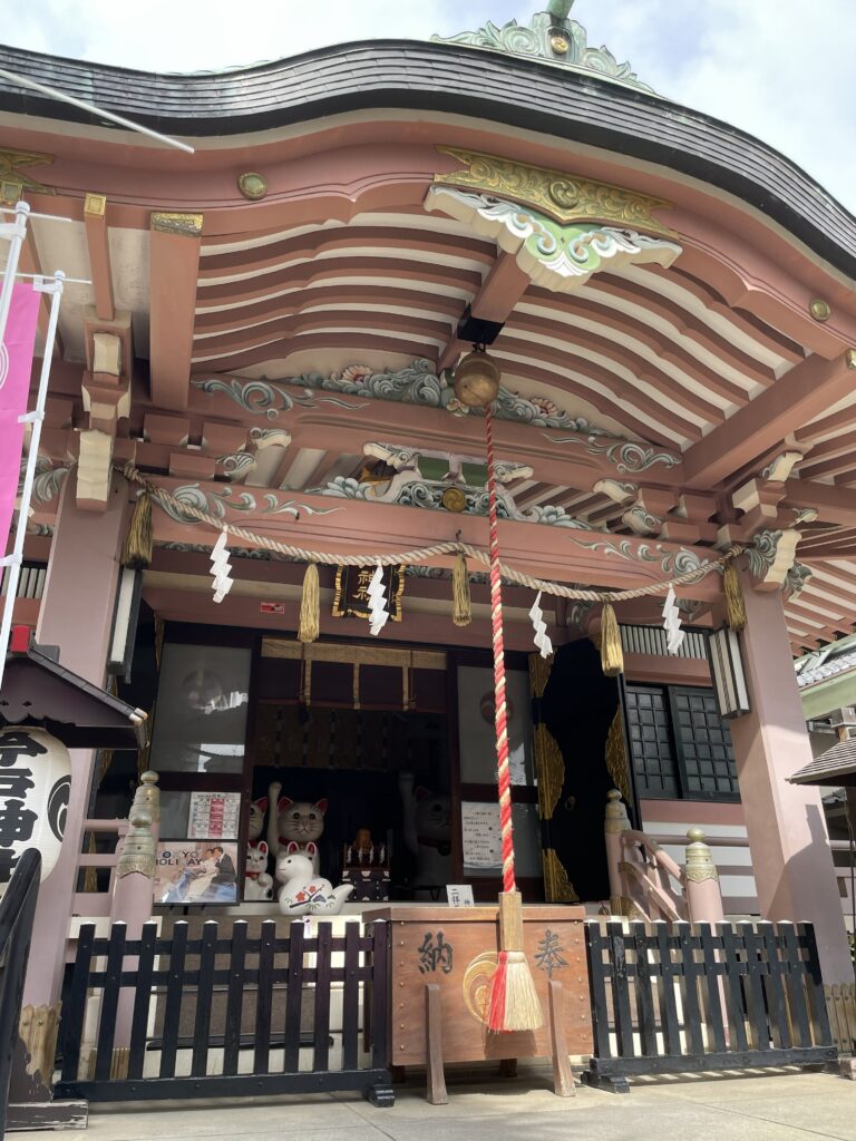 今戸神社の拝殿正面。