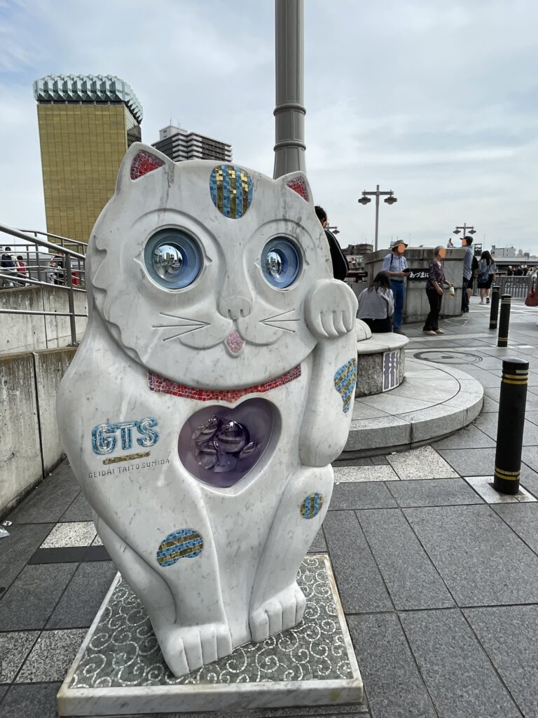 「GTS観光アートプロジェクト」で誕生した招き猫の「そらちゃん」