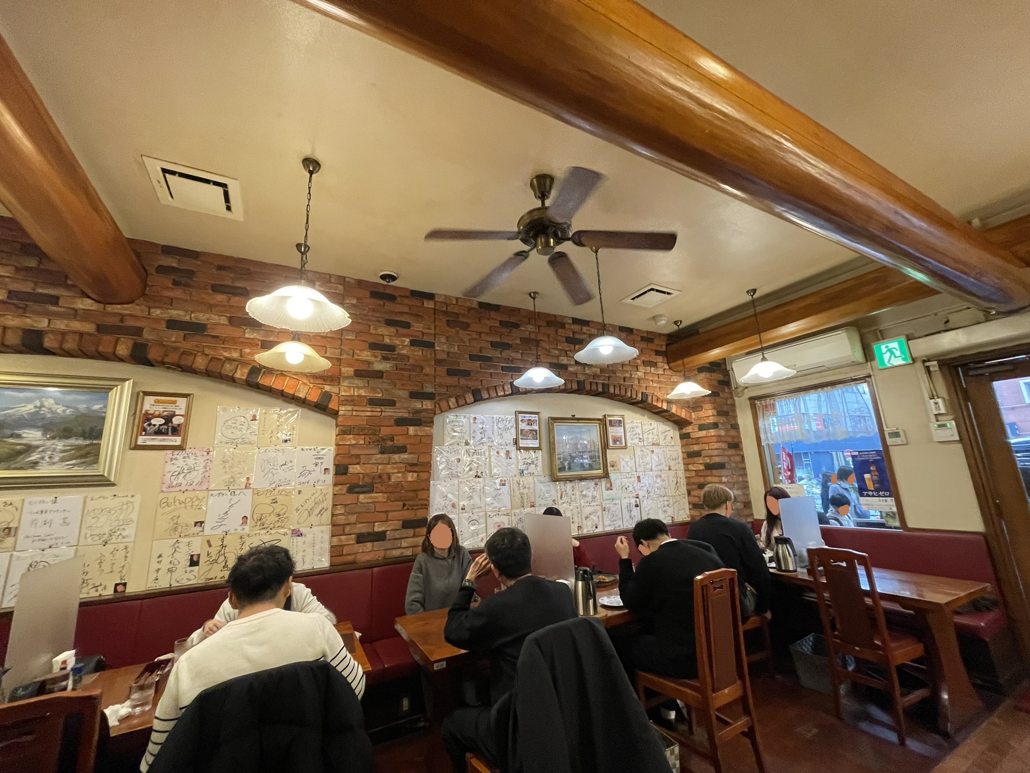 店内のオシャレなディスプレイ。