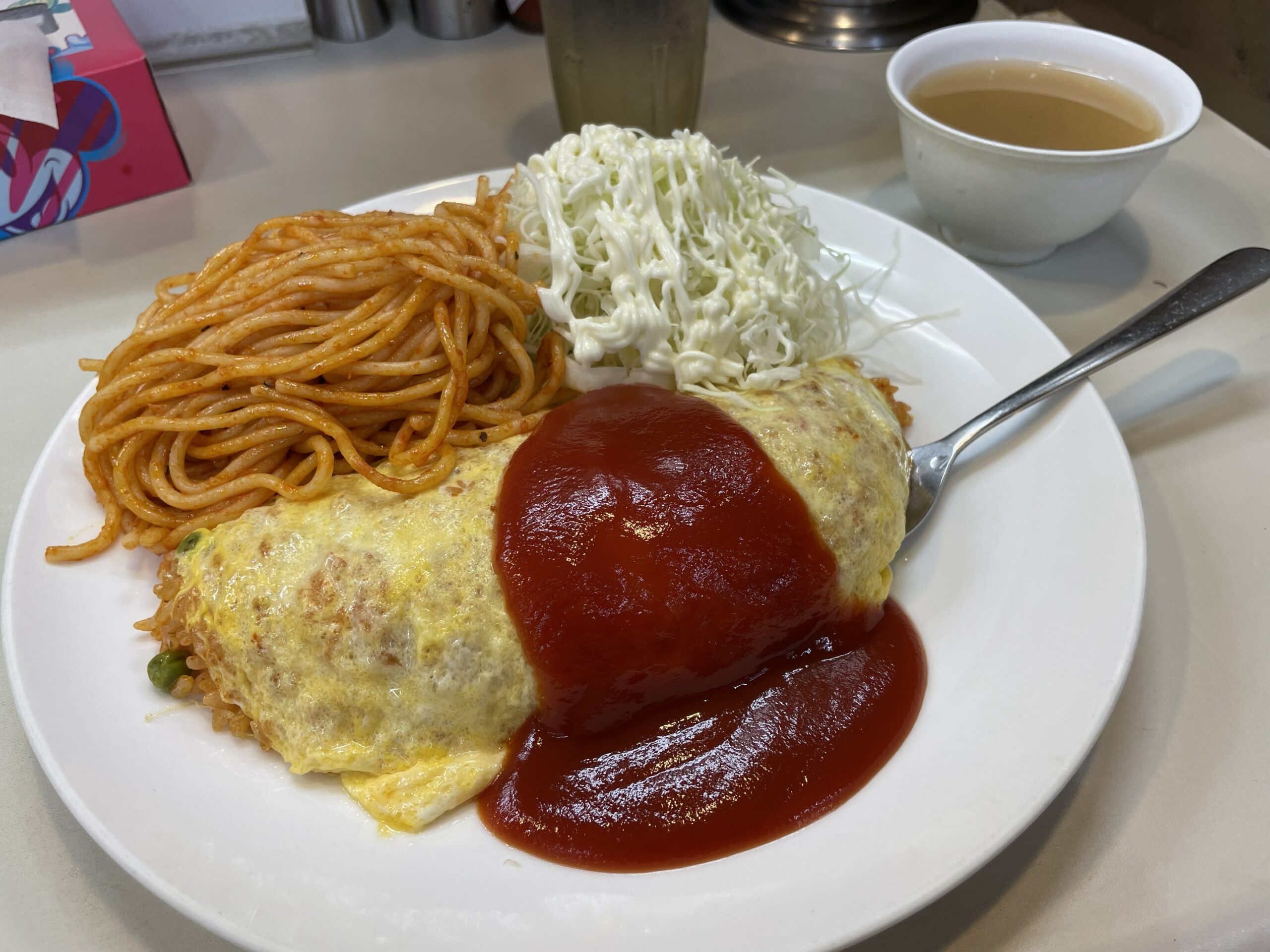 「むさしや」さんのオムライス。