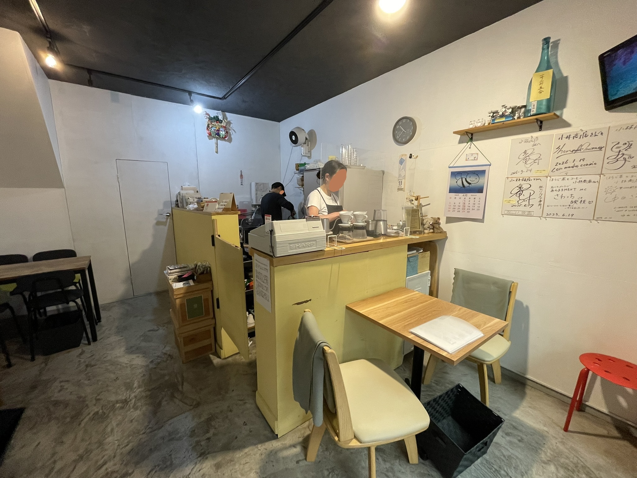 食事が終わったら、お店の方がいるカウンターで会計。