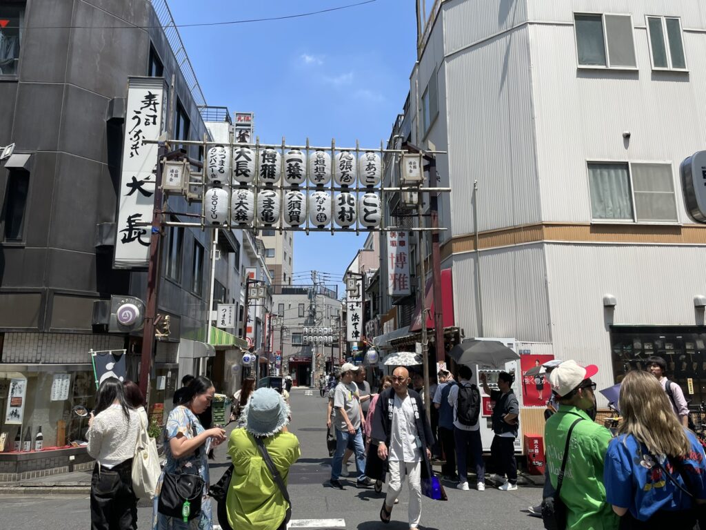 博雅さんの店前の様子。
