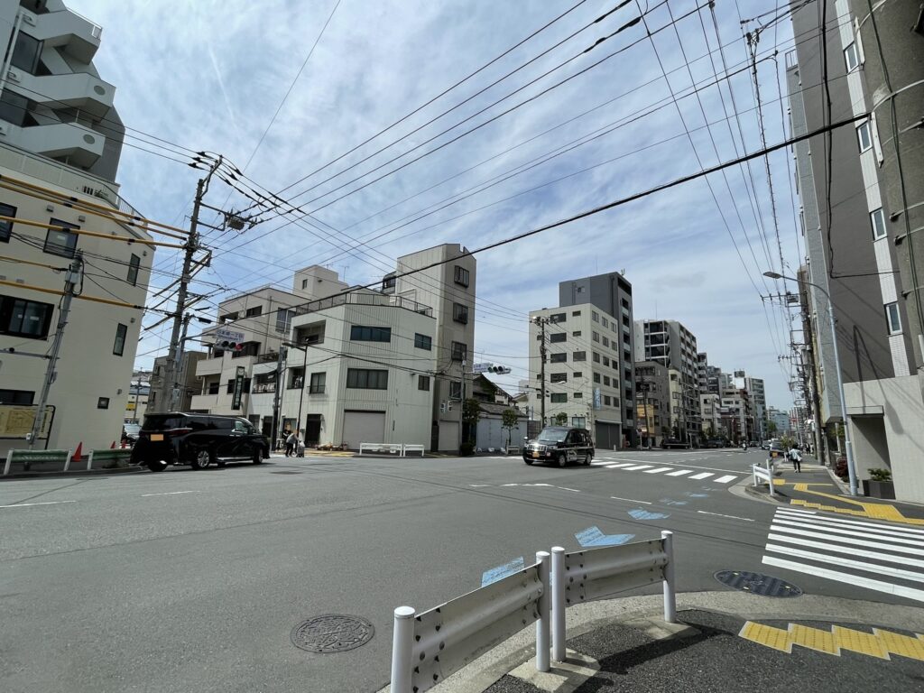 日本堤1丁面交差点。