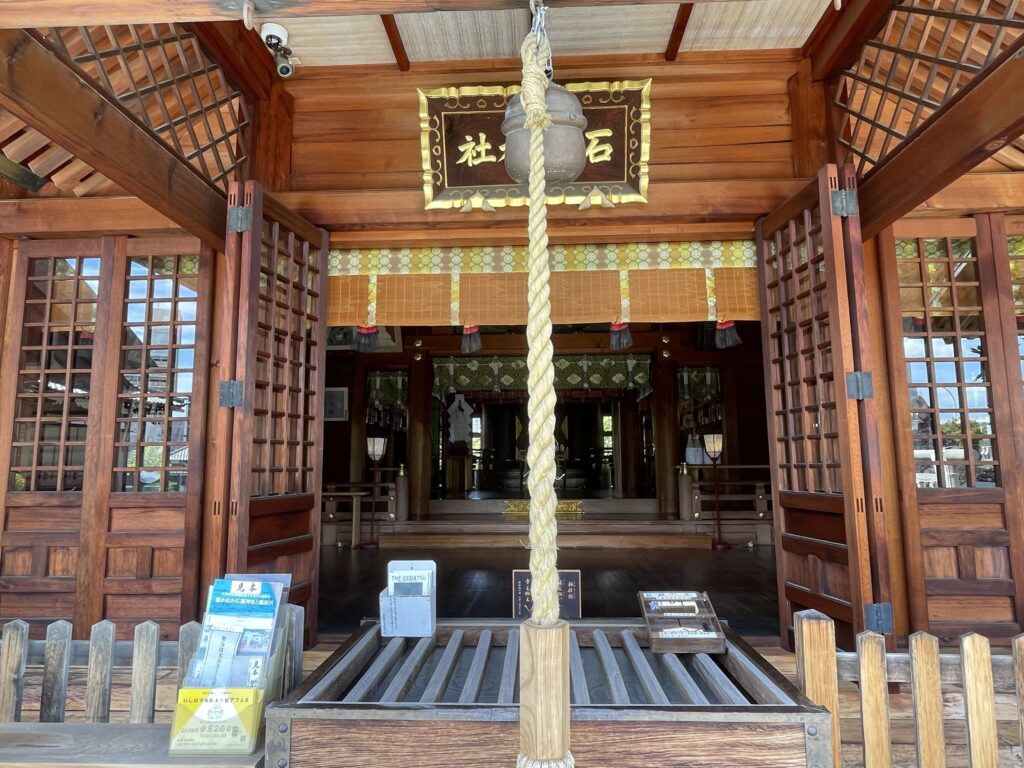 「石濱神社」に併合された「真崎稲荷神社」