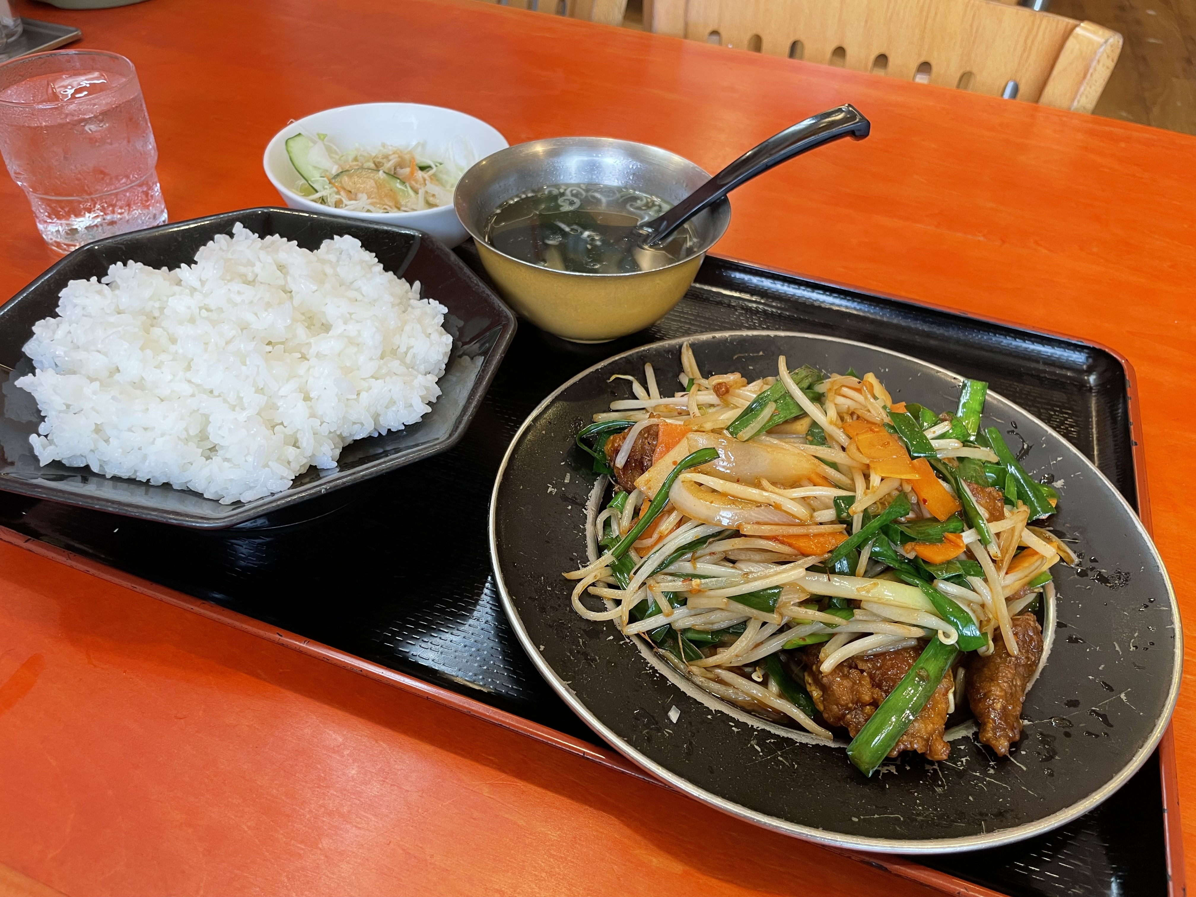 【レバニラ炒め定食】